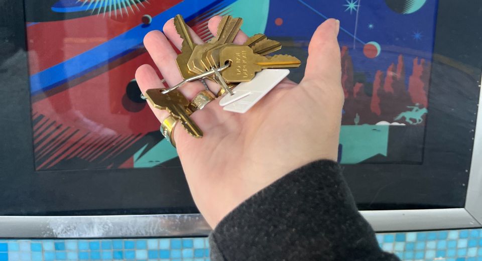 Cinerama keys in hand